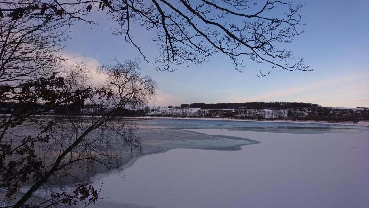 Ferien Am See Mohnesee Bagian luar foto