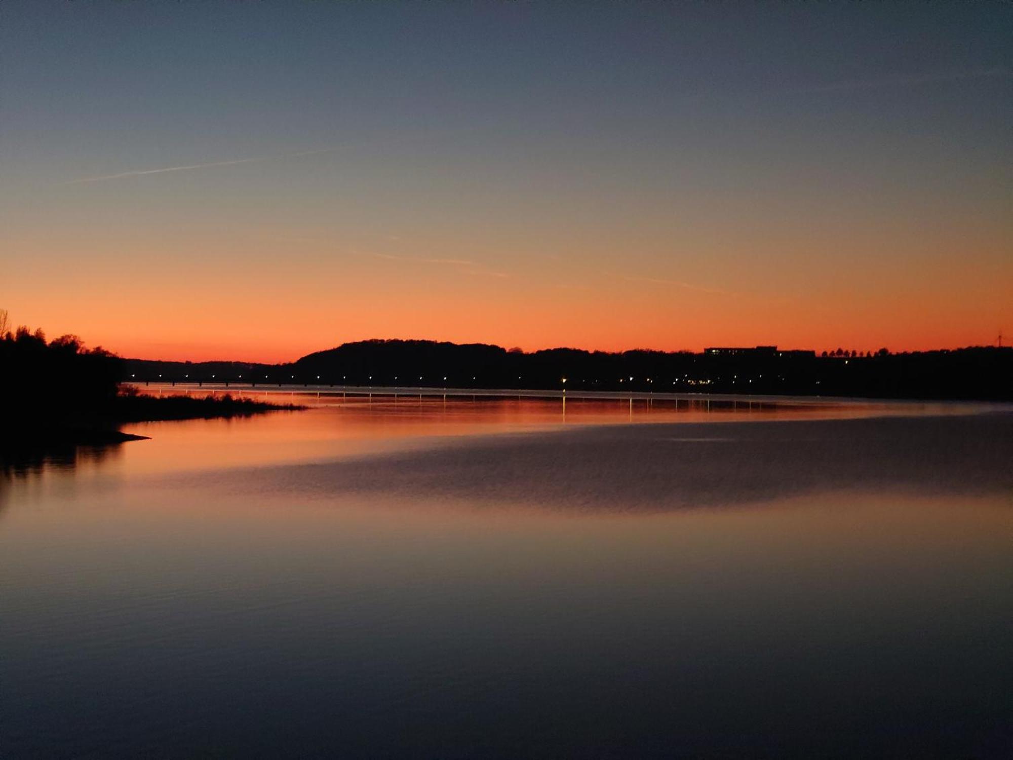 Ferien Am See Mohnesee Bagian luar foto