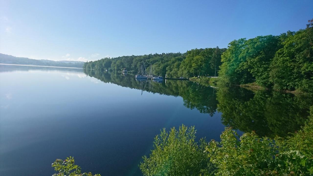 Ferien Am See Mohnesee Bagian luar foto